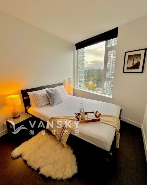 260810075310_bedroom F.jpg